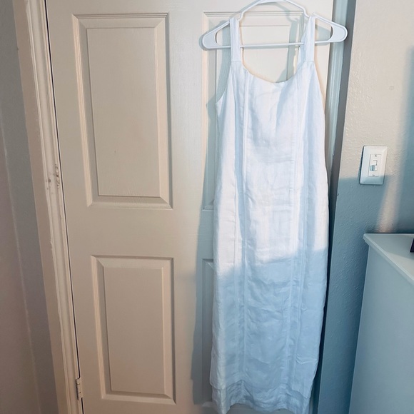 Elegant White Maxi Dress by Dissh - Picture 1 of 8